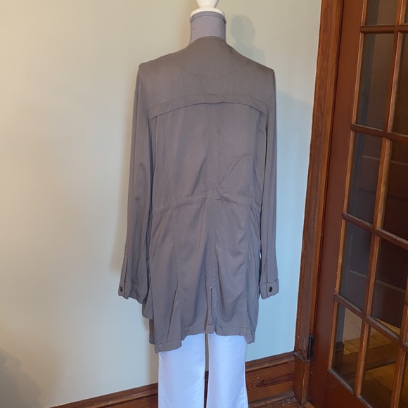 🌈Miami brand Light weight asymmetrical coat 🌈 - Picture 3 of 9